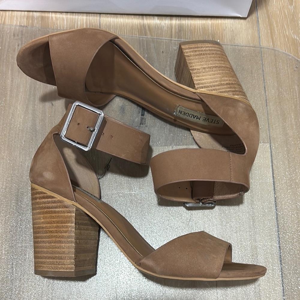 Steve Madden Tan Heeled Sandals with Block Heel